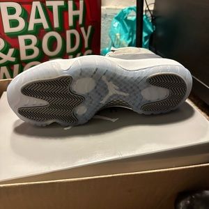 Jordan 11 cool greys